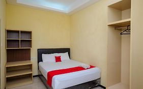 Reddoorz Near Taman Pantai Alam Indah Tegal